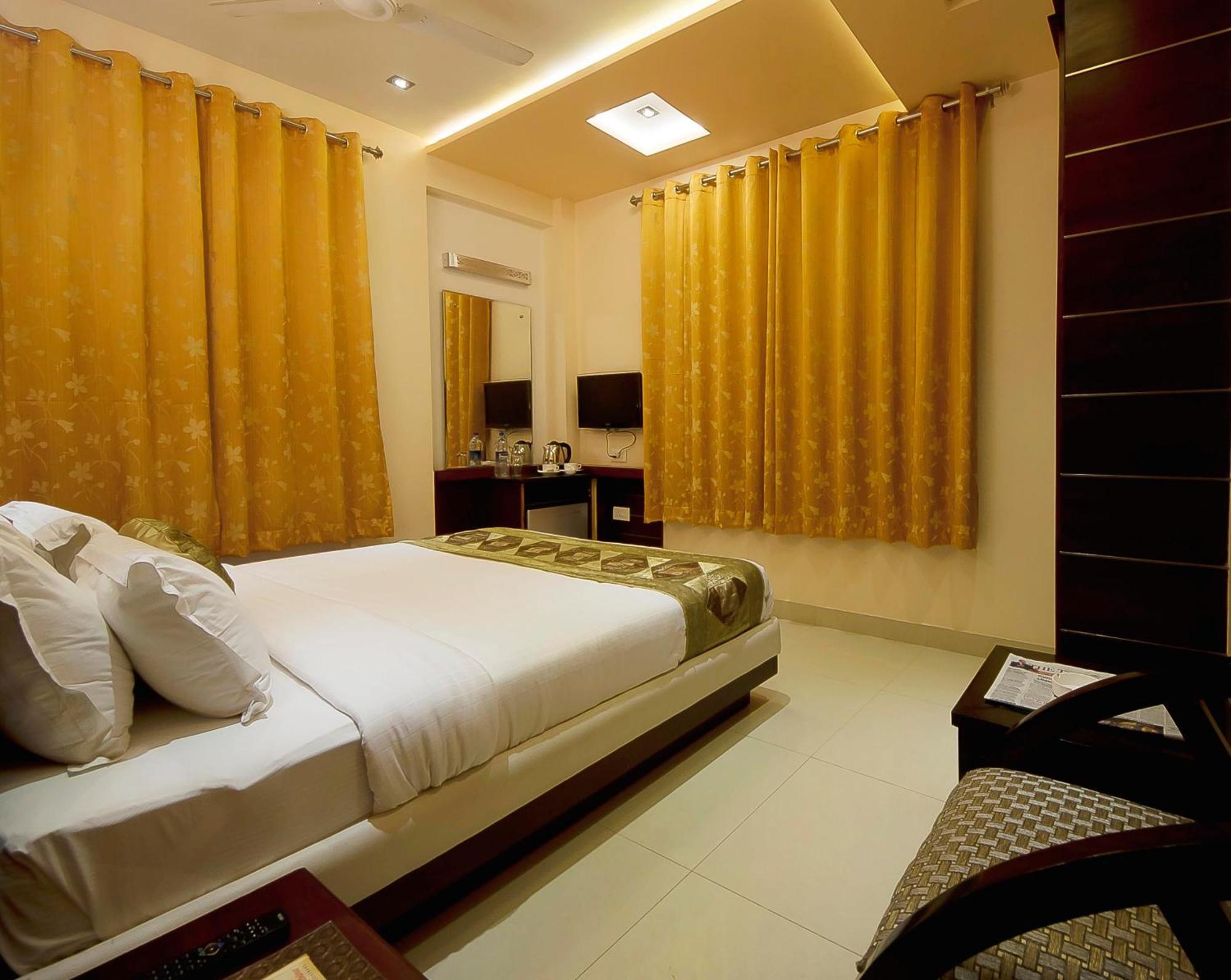 Hotel Central Residency Varanasi Exterior foto