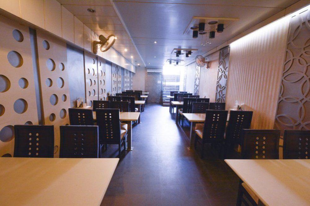 Hotel Central Residency Varanasi Exterior foto