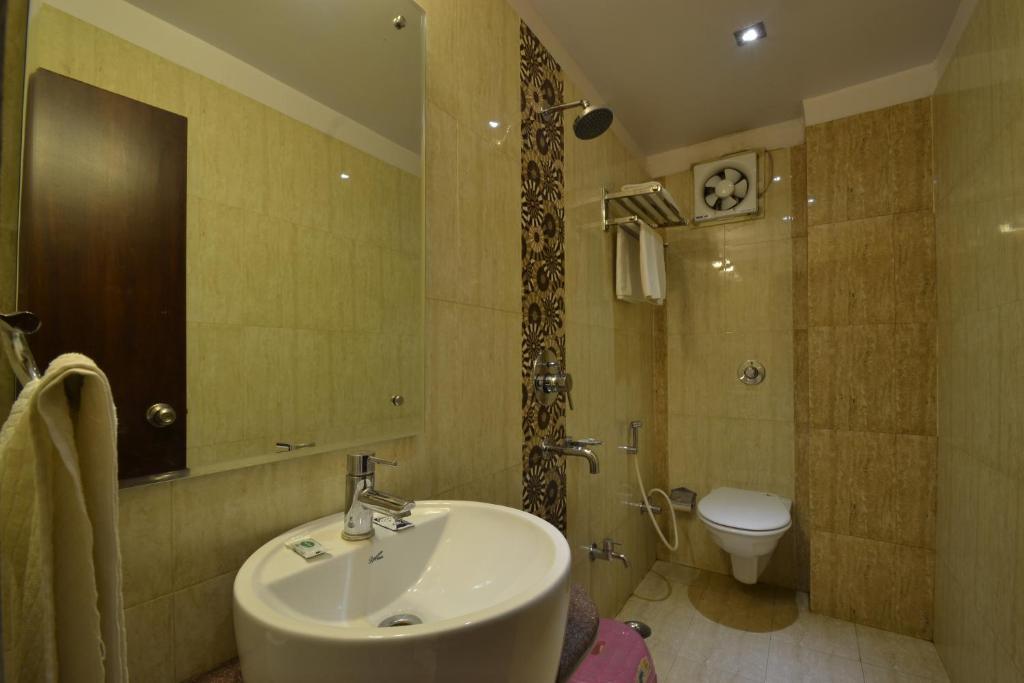 Hotel Central Residency Varanasi Exterior foto